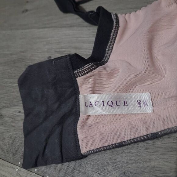 Cacique 44G grey polka dot mesh bra with pink lining underwired - Picture 4 of 10